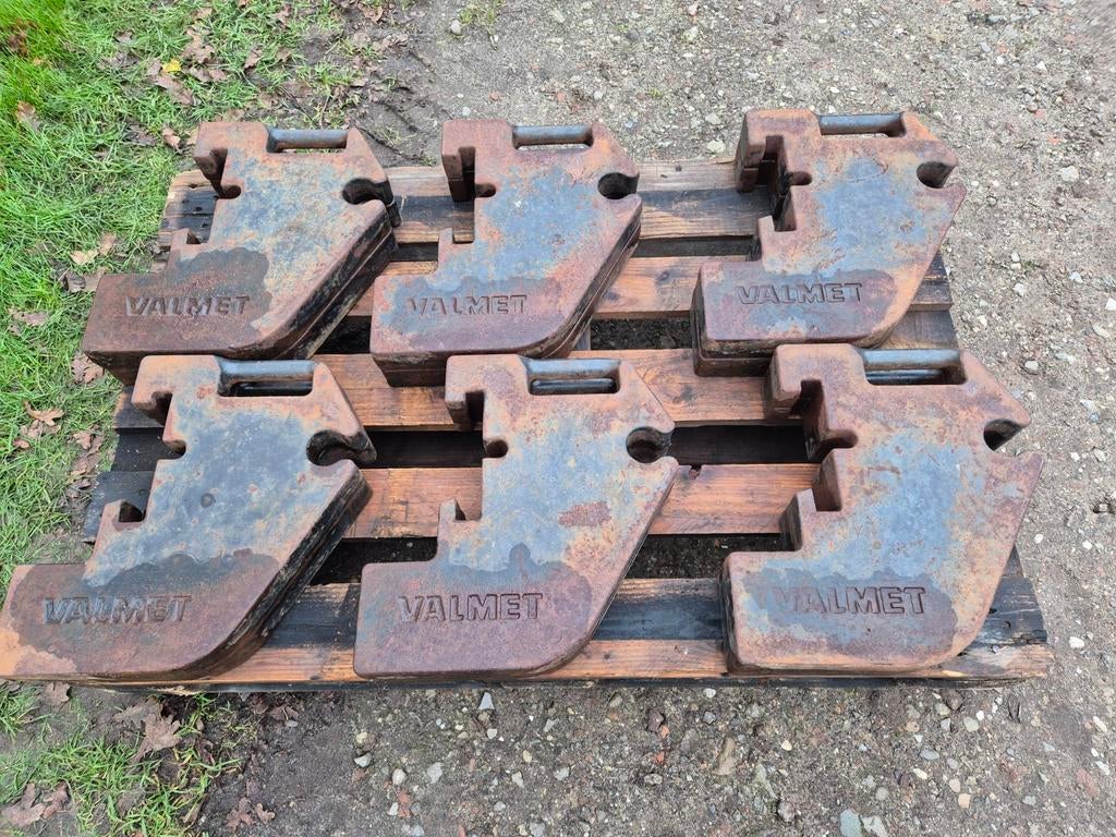 Valmet frontgewichten 12x, Zakelijke goederen, Landbouw | Onderdelen | Banden, Velgen en Assen, Ophalen of Verzenden