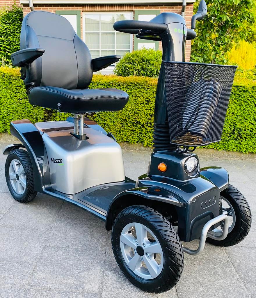 L & M Mezzo 4 Scootmobiel 4w Electrisch Invalide scooter, Ophalen of Verzenden, Inklapbaar, Zo goed als nieuw, Elektrische rolstoel