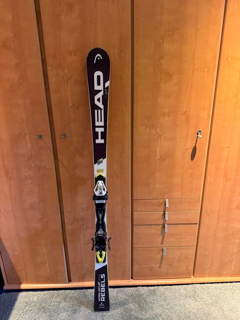 Zwarte Ski’s HEAD REBELS, Sport en Fitness, Skiën en Langlaufen, Ophalen, 160 tot 180 cm, Gebruikt, Head