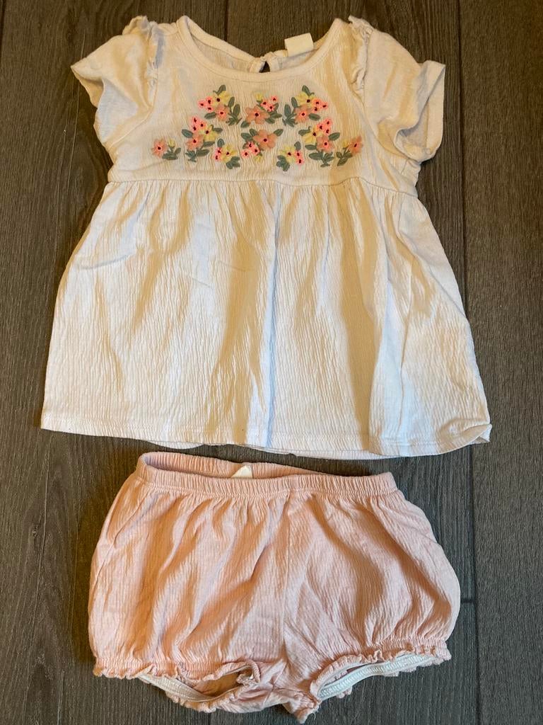 Lot vêtements fille taille 12 mois été, Enfants & Bébés, Vêtements de bébé | Taille 80, Utilisé, Fille