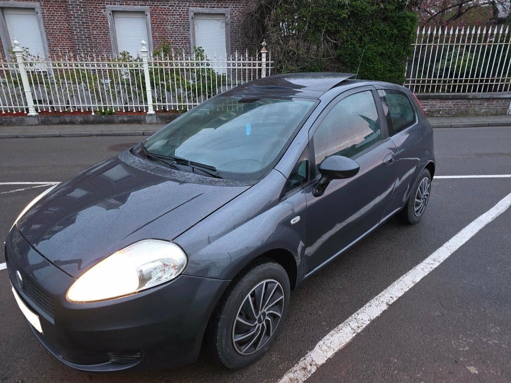 Fiat Grande Punto 2010 – 1.2 Essence – 119.000 km, Auto's, Voorwielaandrijving, Stof, 140 g/km, 4 cilinders