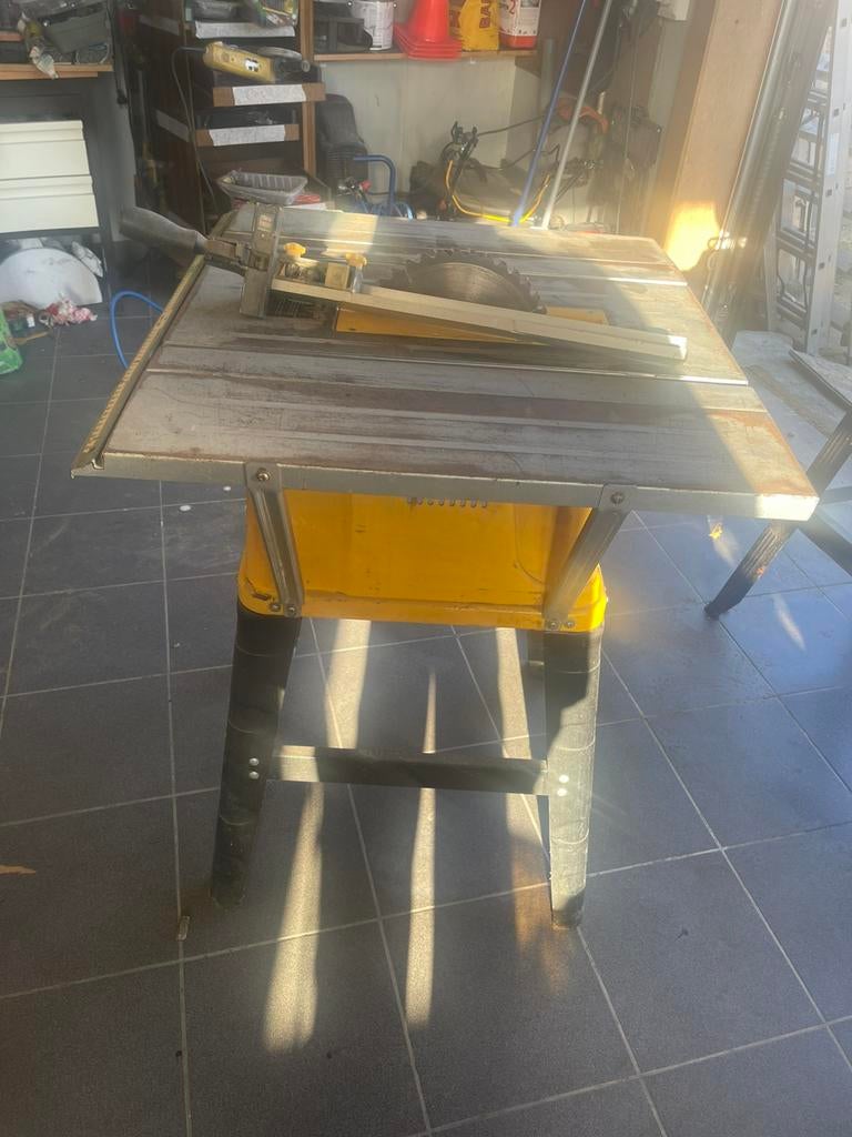 Electrische zaagtafel, Enlèvement