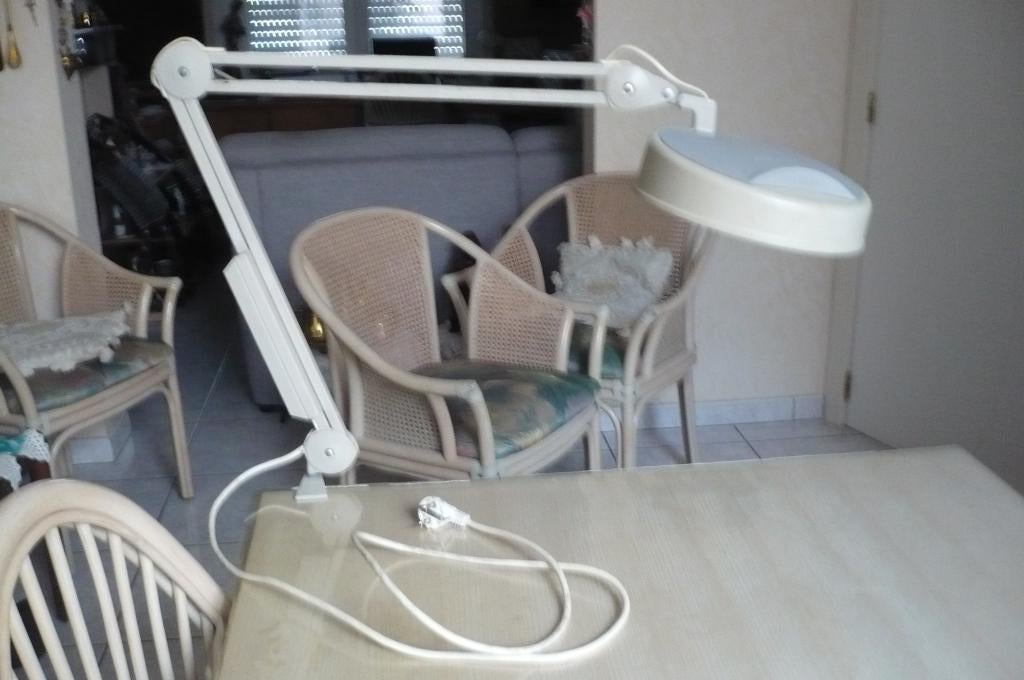 Tafellamp met vergrootglas, Enlèvement, Utilisé, Lampe loupe