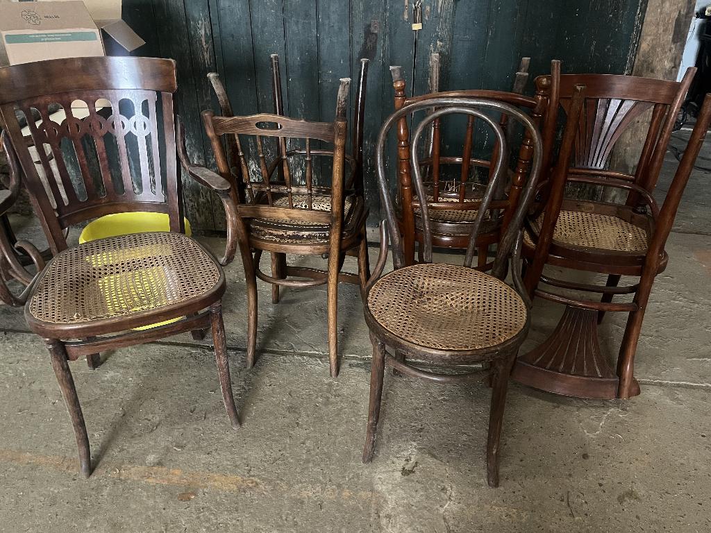 Thonet-familie stoelen, Enlèvement