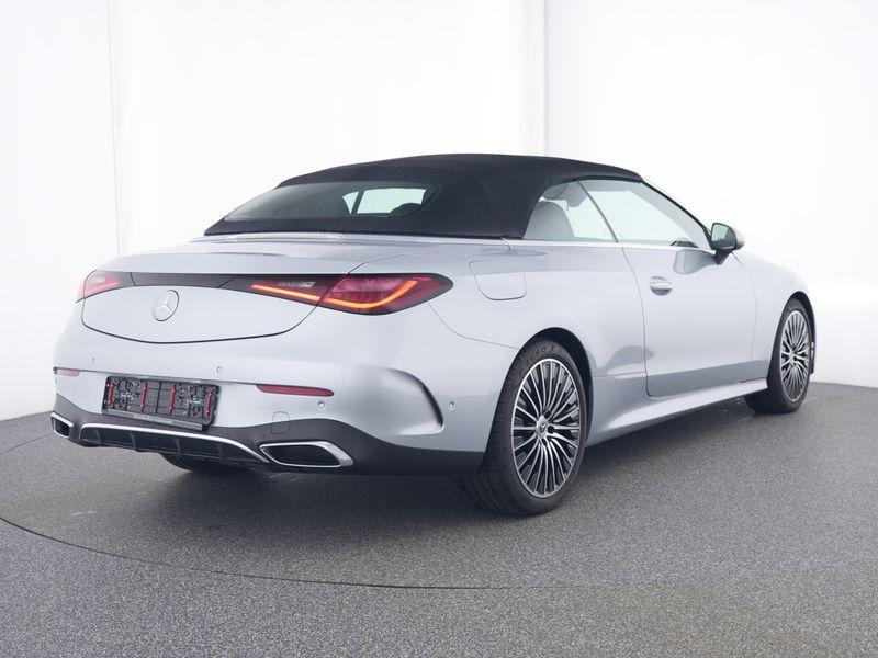 Mercedes-Benz CLE-Klasse 180 Cabriolet AMG Line | Memory Zet, Autos, Achat, 1800 kg, Cabriolet, Noir