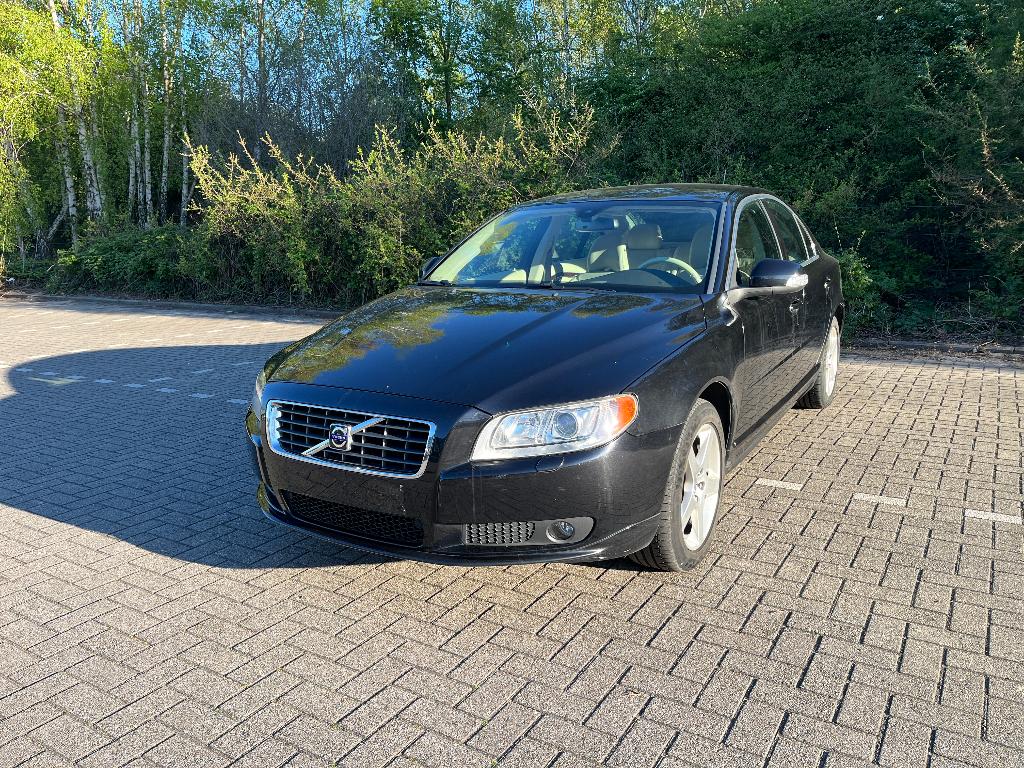 Volvo S80 2.0 benzine Sumum, Auto's, Volvo, Voorwielaandrijving, 4 deurs, 199 g/km, Beige
