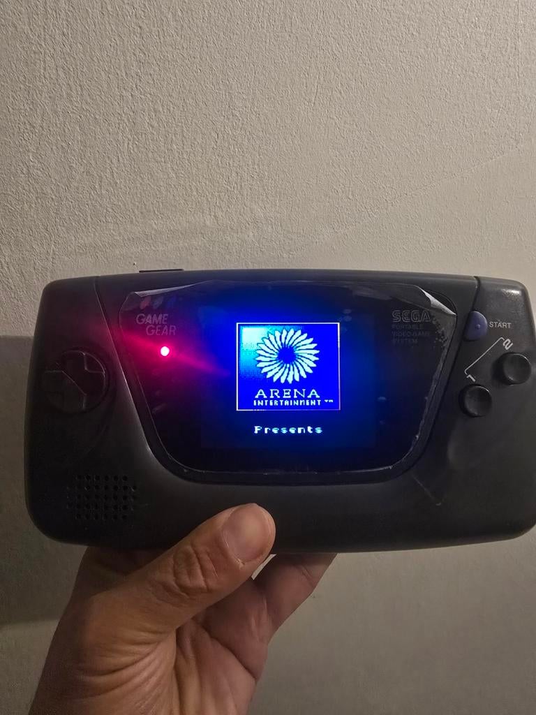 Sega game gear recaped en nieuwe lcd scherm, Games en Spelcomputers, Spelcomputers | Sega, Ophalen, Game Gear