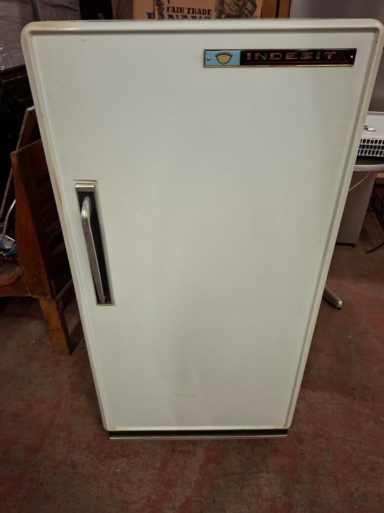 Indesit frigo, Elektronische apparatuur, Vriezers en Diepvrieskisten, Ophalen