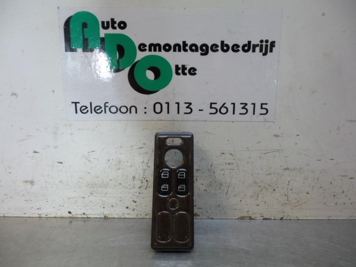 Elektrisch Raam Schakelaar van een Mercedes Vito (Vito 96-), Gebruikt, -, Ophalen of Verzenden, -