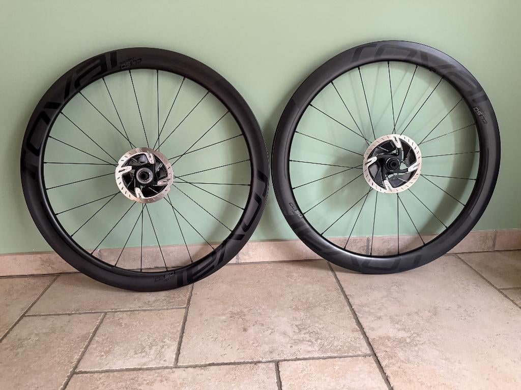 Paire de roues Roval C50 Race en carbone, Roval Carbon, Comme neuf, Enlèvement, Carbone