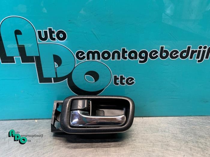 Portiergreep 4Deurs links-achter van een Lexus IS 200 (IS 20, Gebruikt, -, -, -