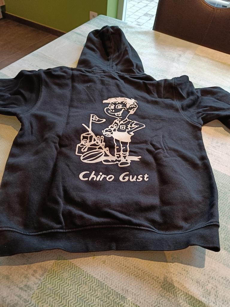 Chiro Trui Gust - maat 122/128 - met naam Lukas, Ophalen