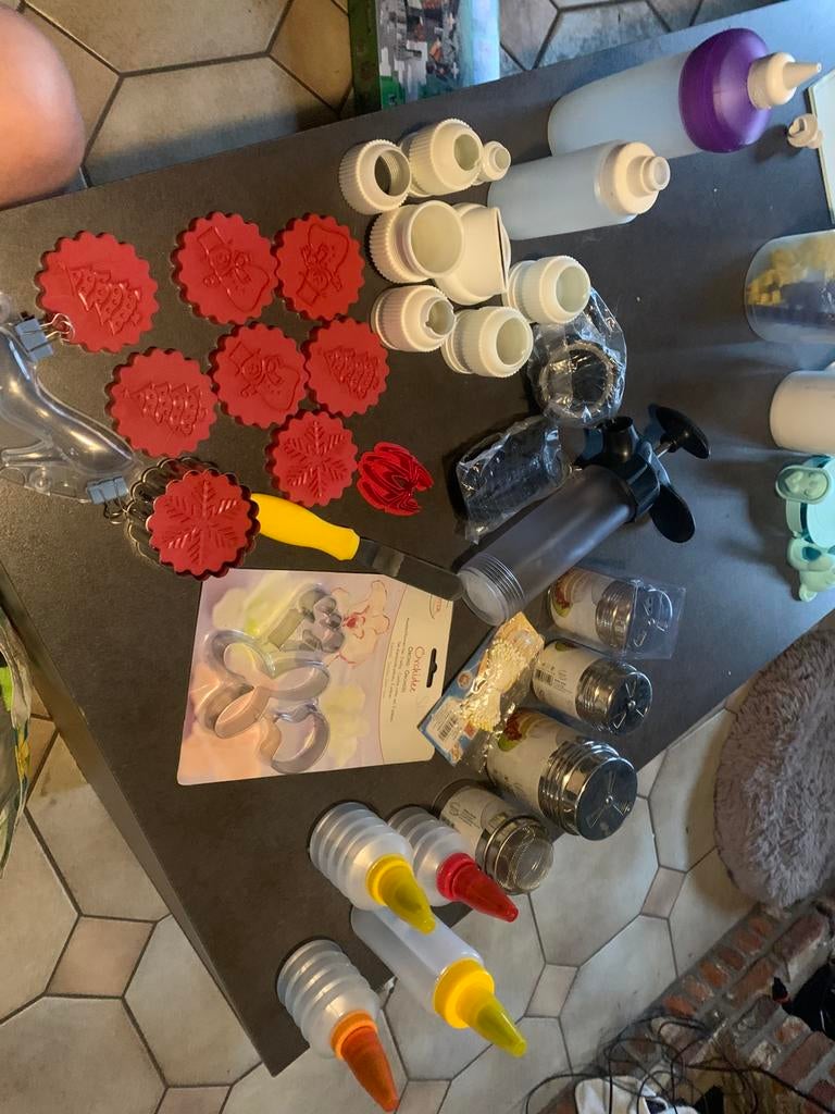 Groot lot bakspullen voor taart, cakes, koekjes deco enzo…, Ophalen, Gebruikt, Taarten of Cupcakes, Overige typen