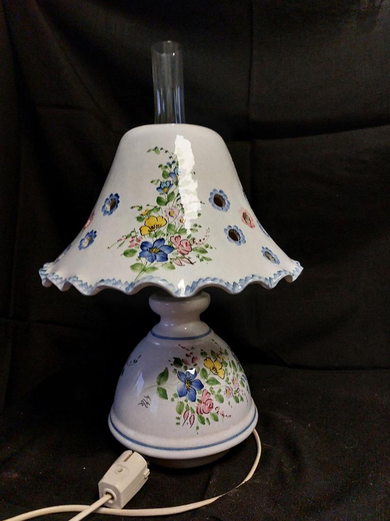 PRACHTIGE ANTIEKE LAMP, ALLEMAAL IN KERAMIEK, Ophalen of Verzenden