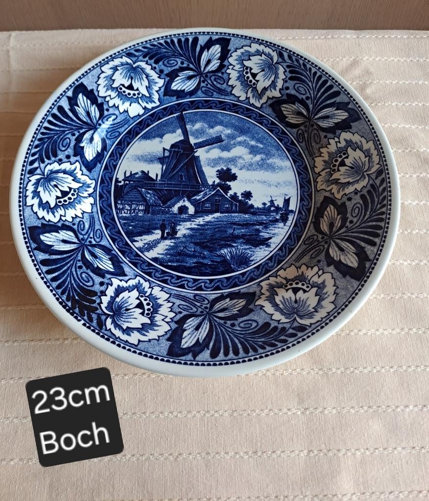 Boch Delfs bord, Enlèvement