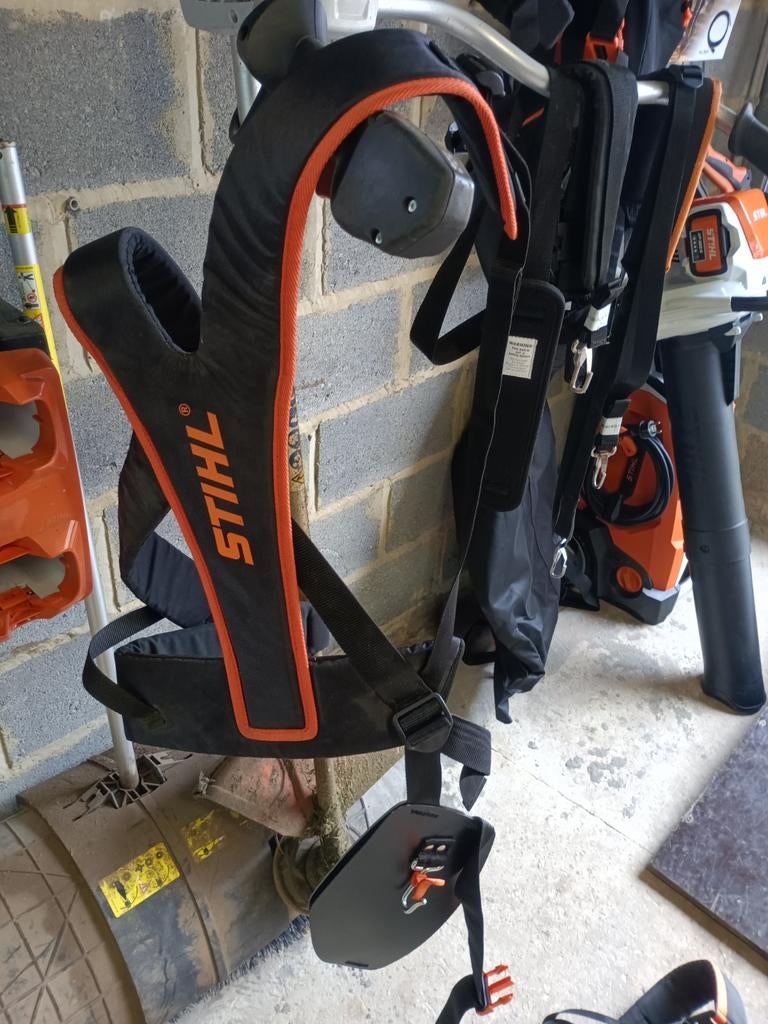 Harnais Stihl neuf, Jardin & Terrasse, Enlèvement