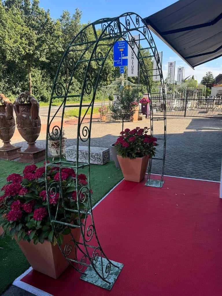 TE HUUR BRUIDSBOOG Bruiloft boog rozenboog, Kleding | Dames, Ophalen, Nieuw, Groen, Accessoires