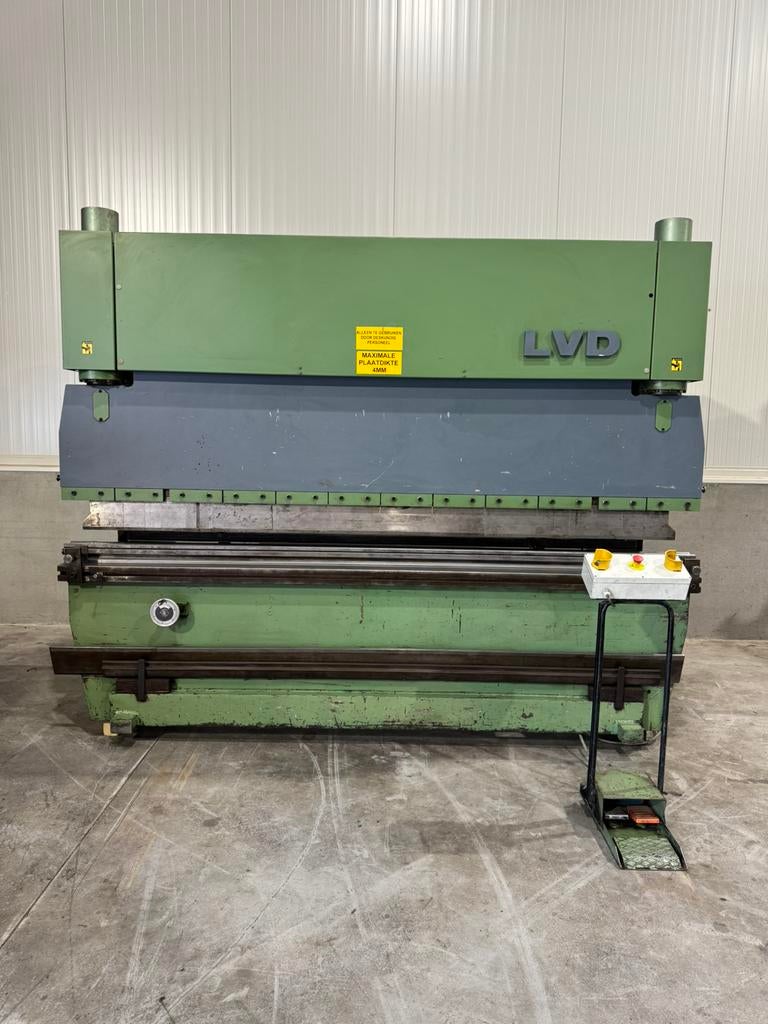 LVD kantbank 3000mm x 70ton, Ophalen