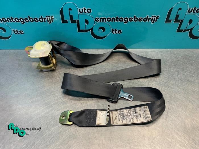 Ceinture de sécurité arrière droite d'un Lexus IS 200 (IS, -, 3 mois de garantie, Lexus, Utilisé