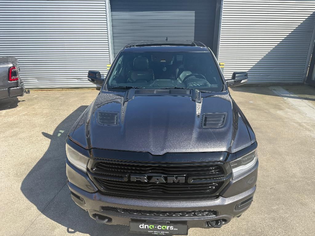 RAM LARAMIE / NIGHT EDITION / V8 5.7 / PANO / HUPD / LPG, Auto's, Automaat, 295 kW, Leder, Bedrijf