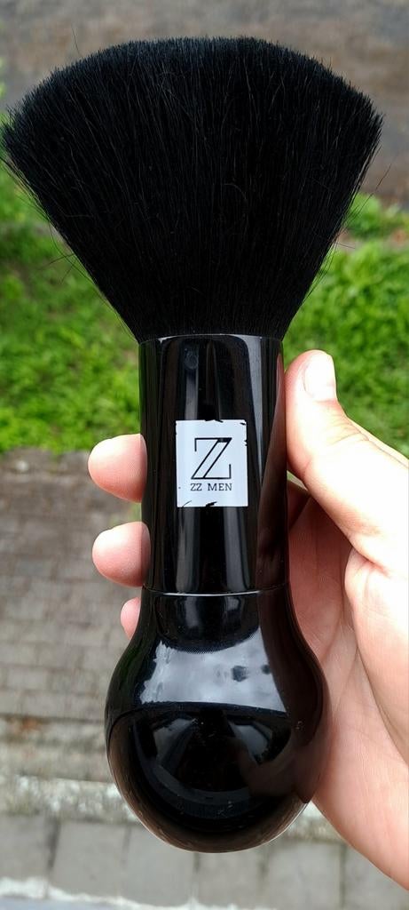 Blaireau de coiffure professionnel neuf a saisir ↙️, Enlèvement, Neuf, Nettoyage