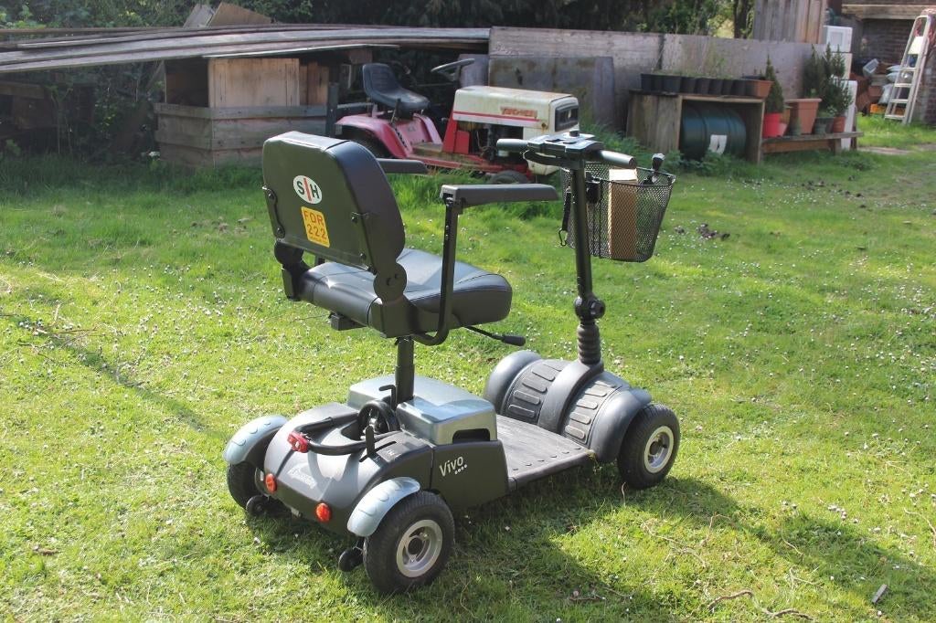 Scootmobiel Vivo inklapbaar, Diversen, Brommobielen en Scootmobielen, Zo goed als nieuw, Life and Mobility, 26 t/m 35 km, 11 t/m 15 km/u