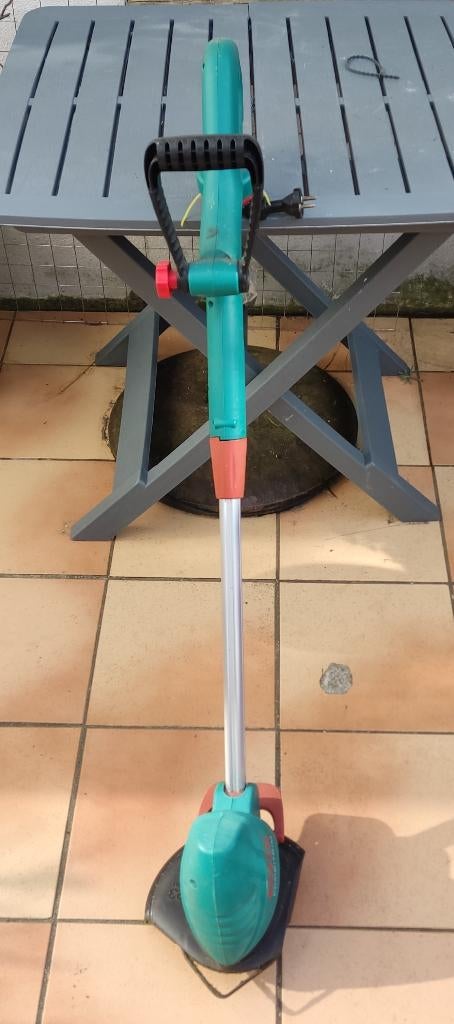 Coupe bordure Bosch, Électrique, Enlèvement ou Envoi, Comme neuf, 10 à 30 cm