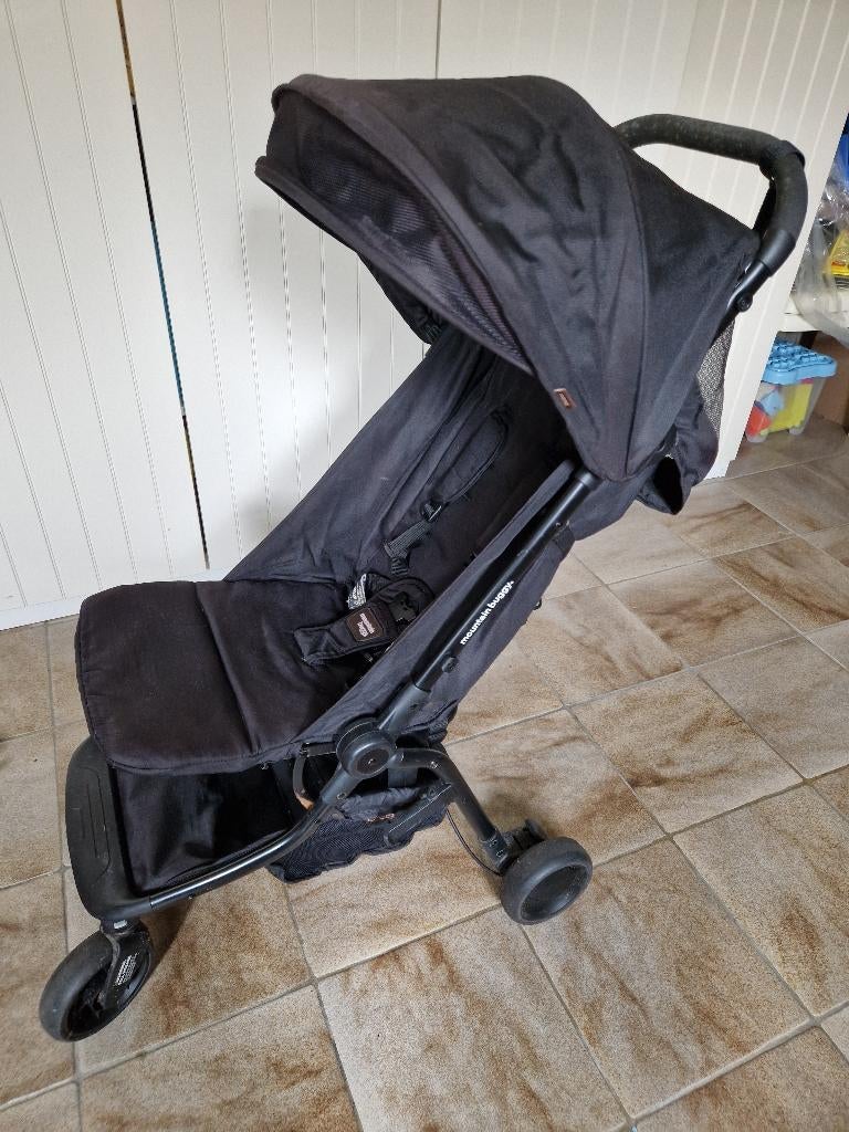 Topkeuze: Mountain buggy (lichtgewicht en stevig!), Kinderen en Baby's, Buggy's, Ophalen, Gebruikt, Overige merken, Regenhoes