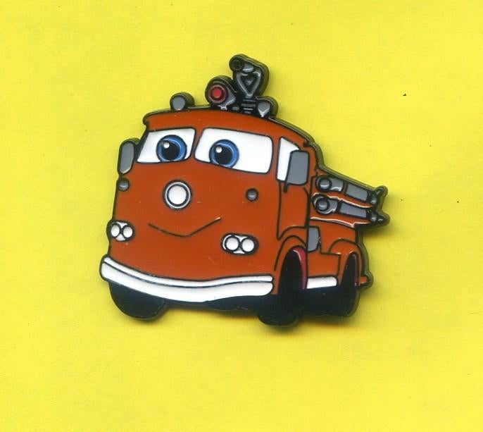 pins camion pompier red de flash mc queen disney pixar t329, Collections, Envoi, Comme neuf, Animal et Nature, Insigne ou Pin's