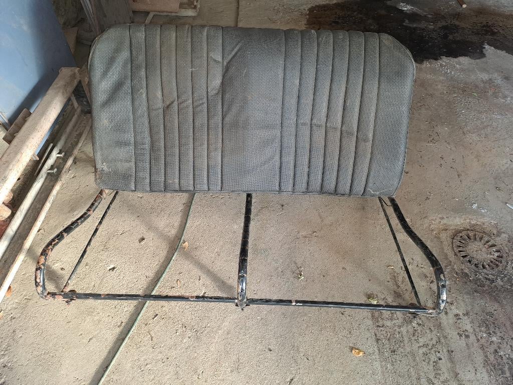 2cv achterbank geraamte., Ophalen