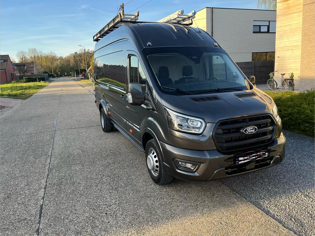 Ford transit 5ton. 3,5 ton trekvermogen, Autos, Camionnettes & Utilitaires, Argent ou Gris, Achat, Euro 6, Diesel