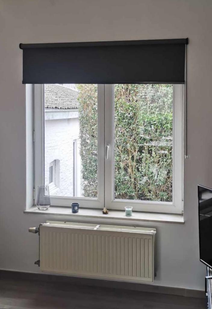 Stores enrouleurs neufs : 3 dimensions différentes, Neuf, Gris, Enlèvement ou Envoi, 100 à 150 cm