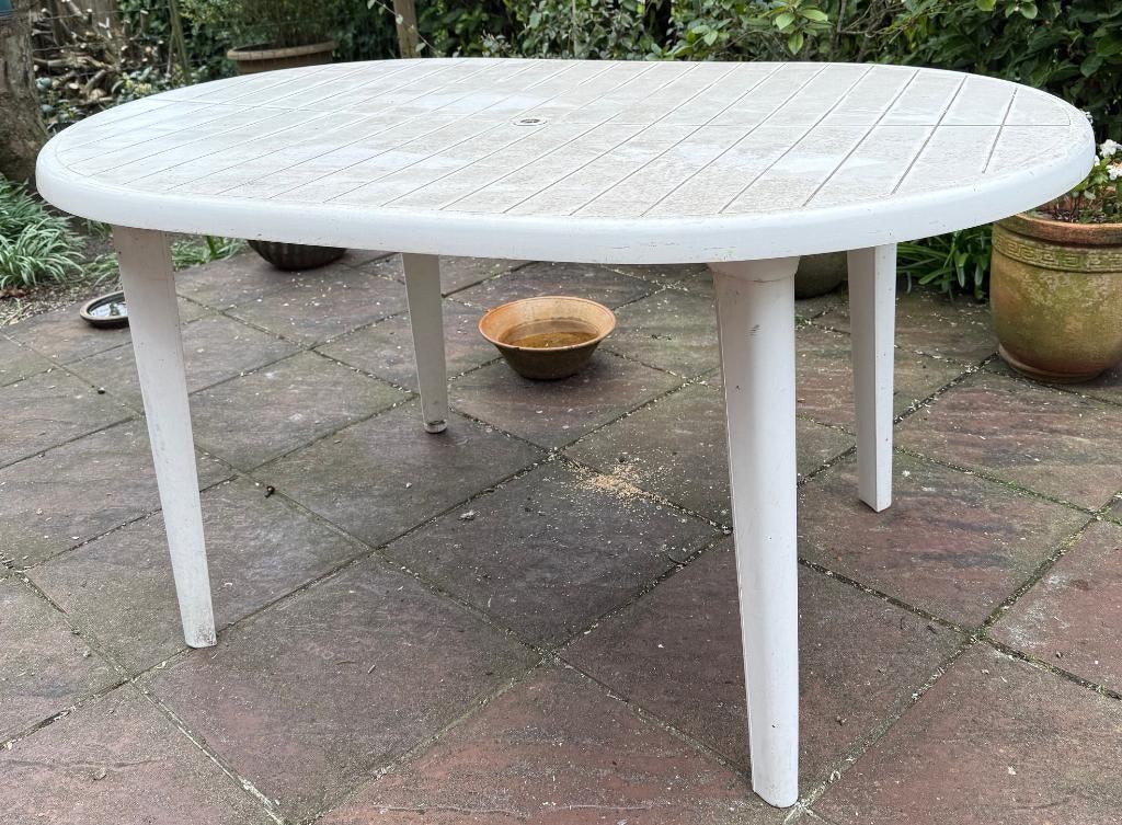 terrastafel in kunststof/plastiek 90x135 cm Gratis Afhalen, Tuin en Terras, Tuintafels, Ophalen, Gebruikt, Kunststof