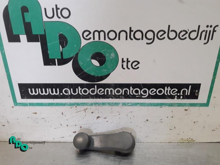 Manivelle de vitre d'un Mercedes Sprinter (Sprinter 95-), 3 mois de garantie, Utilisé, -, -