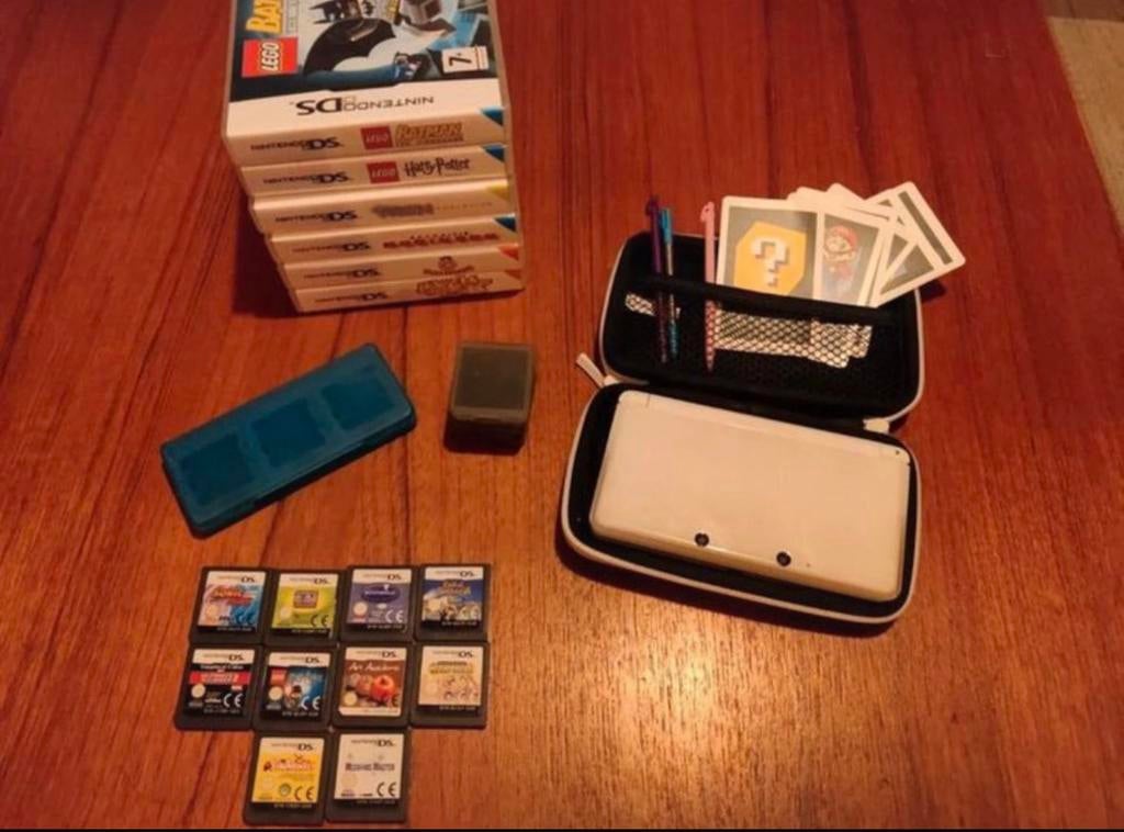 Nintendo 3DS wit pack + 16 games, Enlèvement ou Envoi