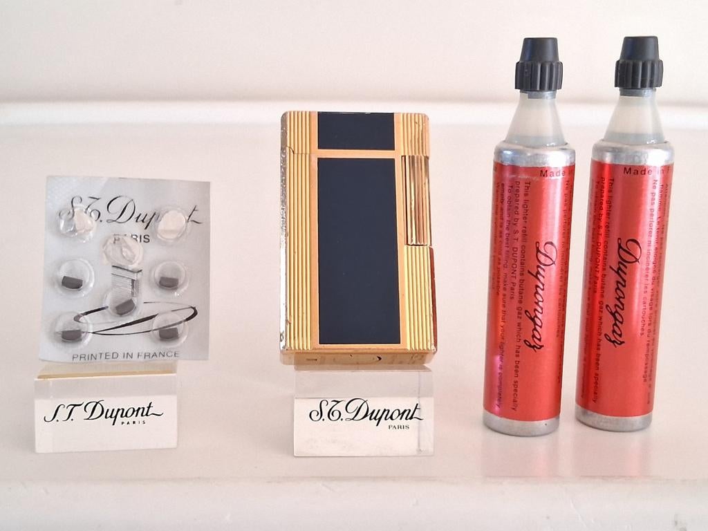 Briquet Dupont L1 laqué chinois de couleur bleue., Collections, Enlèvement ou Envoi, Utilisé, Briquet