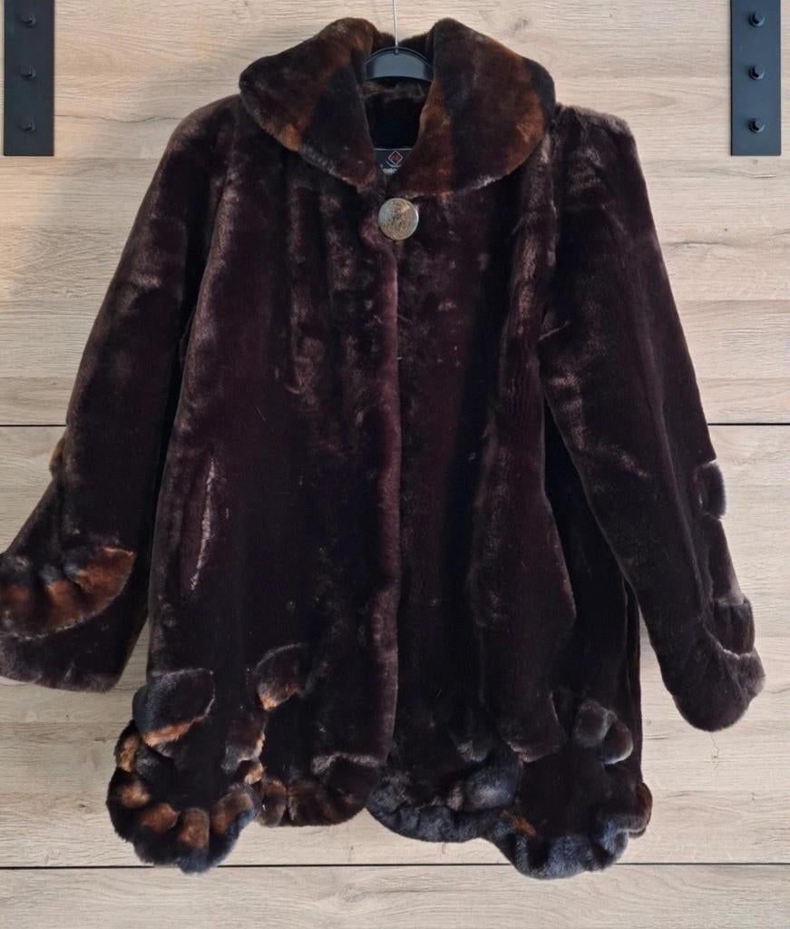 Manteau en fausse fourrure, Taille 42/44 (L), Enlèvement ou Envoi, Comme neuf, Brun