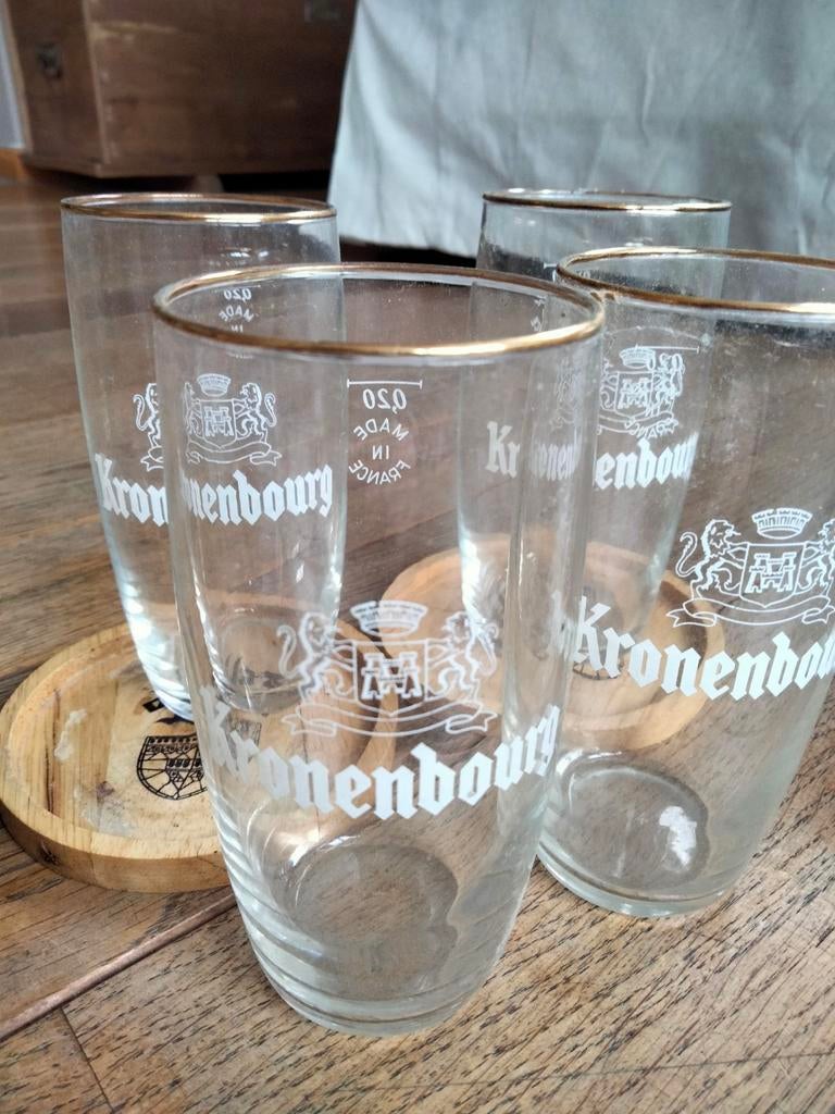 4 verres vintage Kronenbourg+sous bock. Neufs! Voir photos., Collections, Enlèvement ou Envoi, Neuf