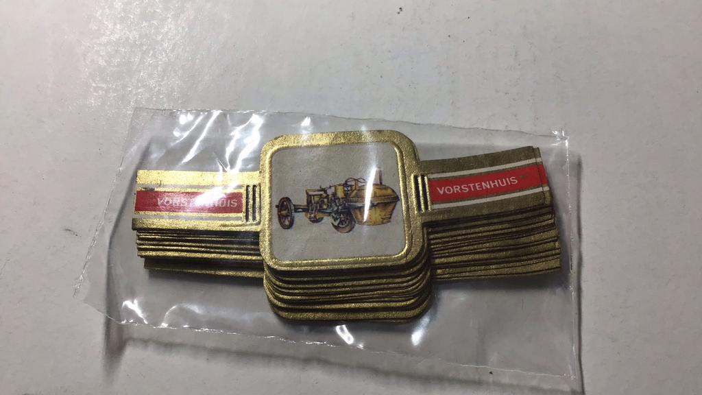 Sigarenbandjes vorstenhuis, Ophalen of Verzenden, Zo goed als nieuw, Sigarenbandjes