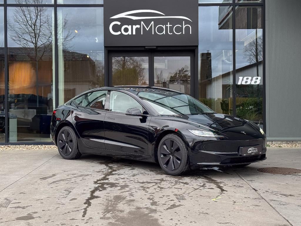 Tesla Model 3 2024 RWD Highland - NIEUW MODEL!, Autos, Tesla, Cuir, Achat, Entretenue par le concessionnaire, Noir