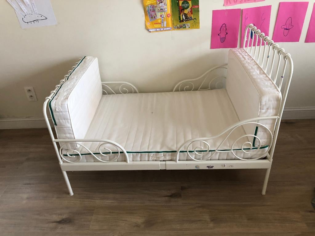 Peuterbedje voor prinsesjes!, Kinderen en Baby's, Kinderkamer | Bedden, Ophalen, Gebruikt, Matras