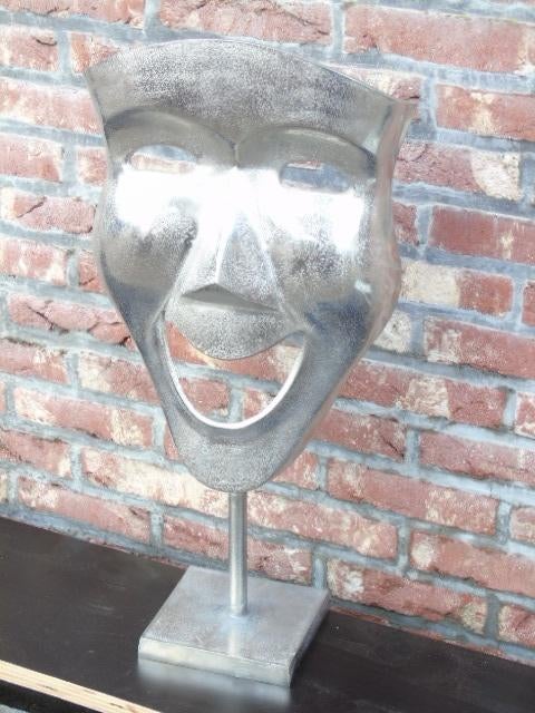 Beeld een masker op een basis van gegoten aluminium., Ophalen of Verzenden, Nieuw