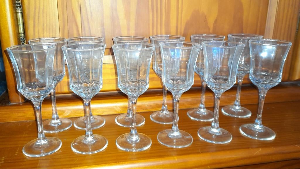 Lot de 12 verres à liqueur sur pied, Collections, Enlèvement