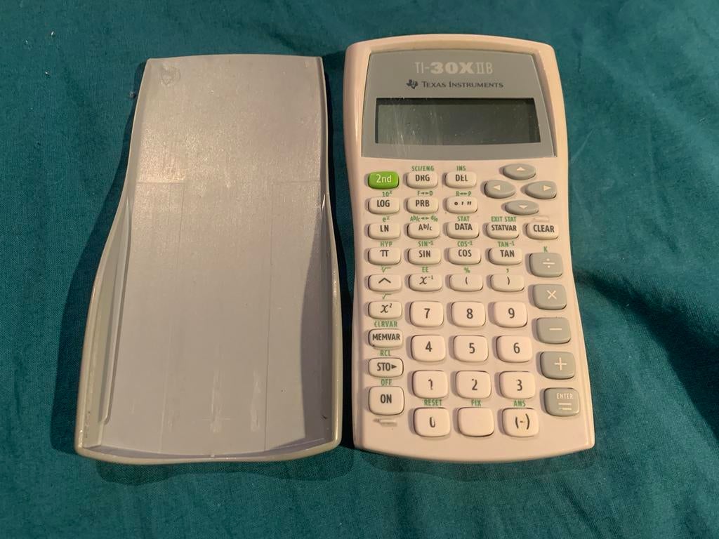 Texas Instruments TI-30X IIB-rekenmachine, Grafische rekenmachine, Gebruikt