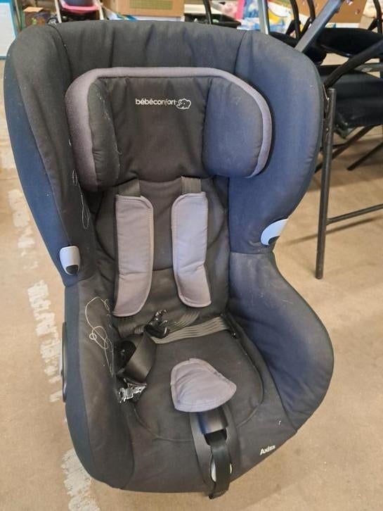 Draaibare autostoel Axiss van Bebe Confort Axxis, Kinderen en Baby's, Ophalen, Gebruikt