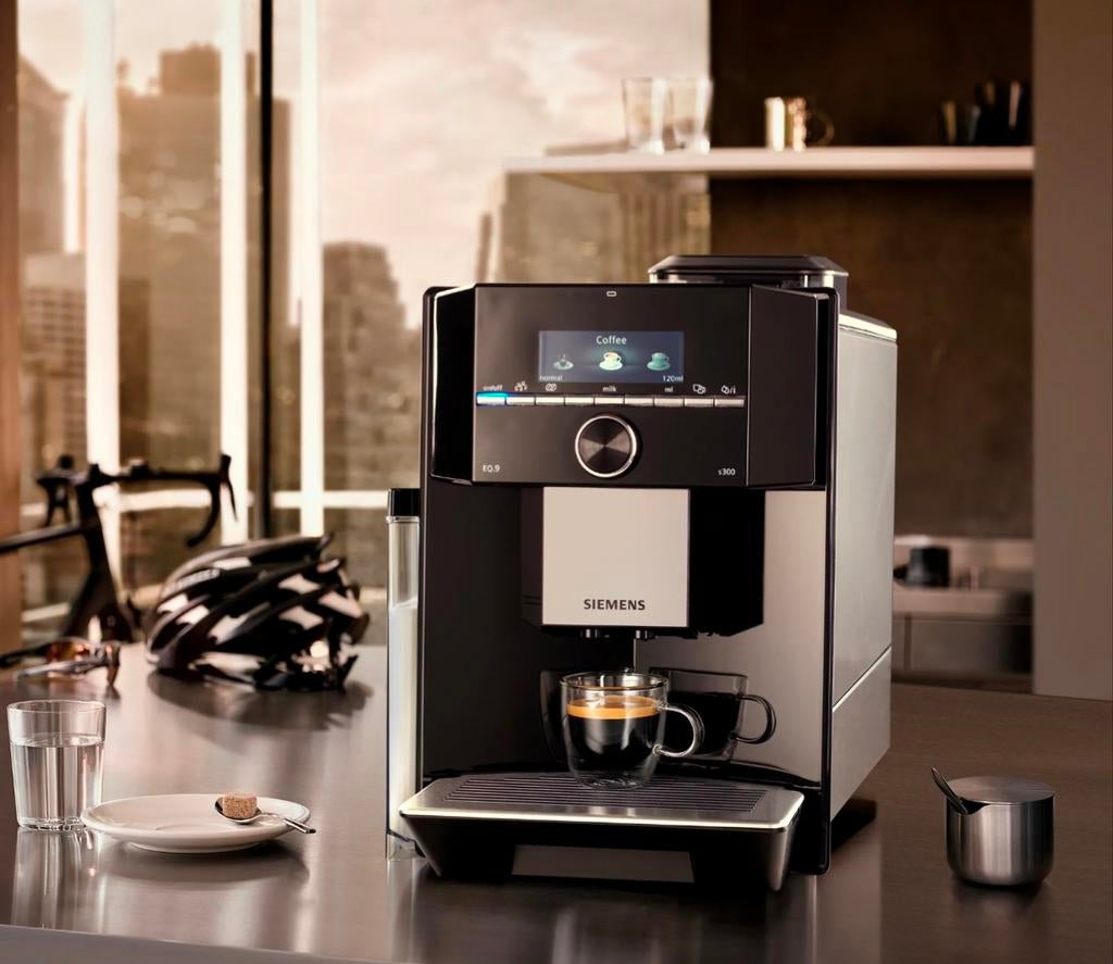 Espresso Volautomatische machine Siemens EQ9, Elektronische apparatuur, Koffiezetapparaten, Ophalen of Verzenden, Koffiemachine