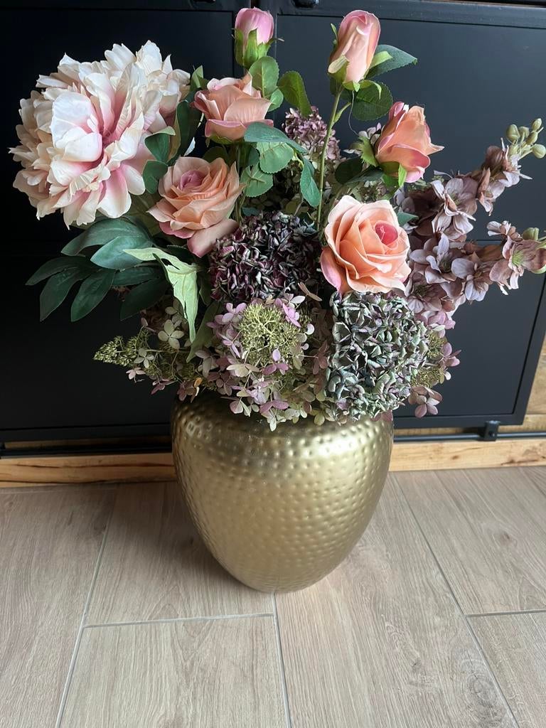 Vaas met kunststof bloemen  En gedroogde bloemen, Enlèvement, Comme neuf