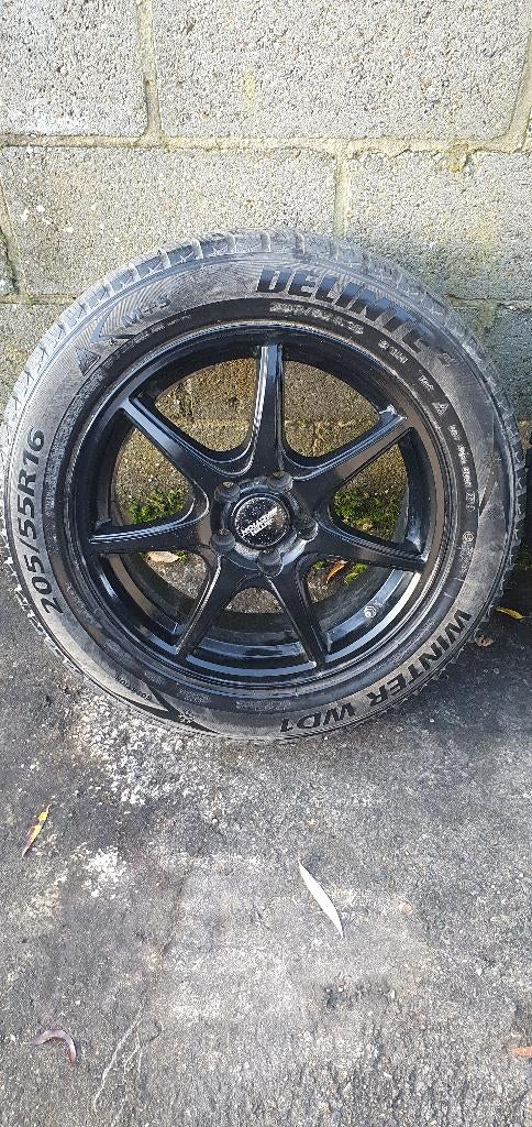 Zwarte velgen 16inch met winterbanden, Ophalen, Velg(en), 16 inch, Personenwagen