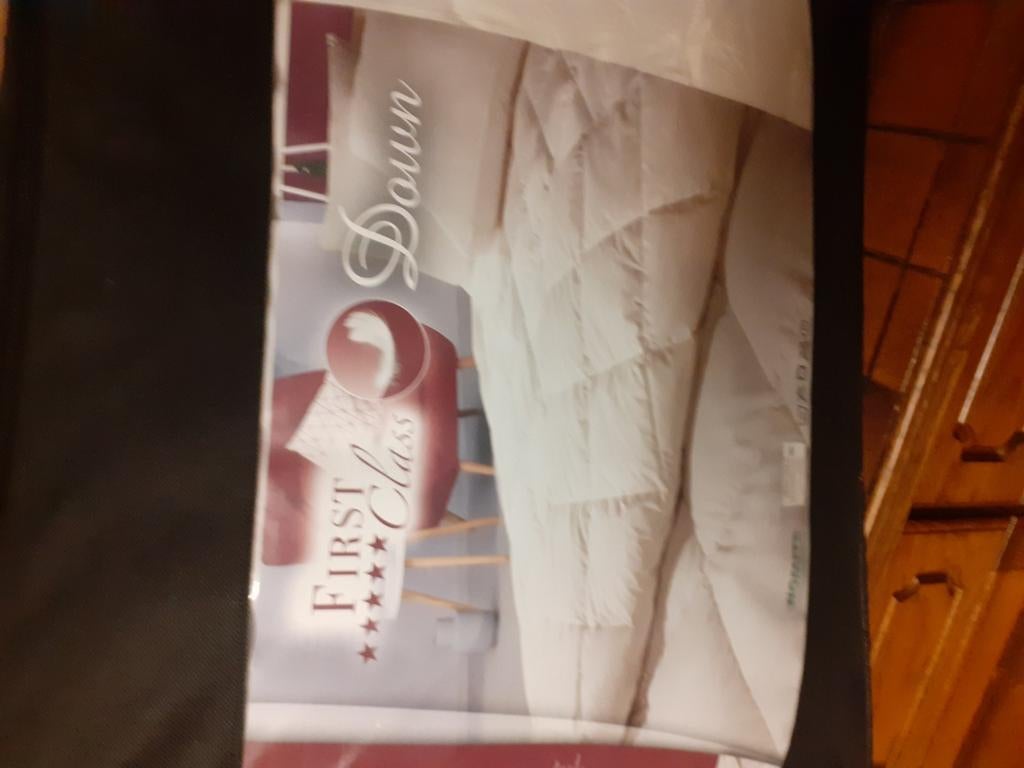 couette Première classe. 100 % duvet d'oie. 4 saisons. 140x2, Beige, Housse de couette, Une personne, Enlèvement