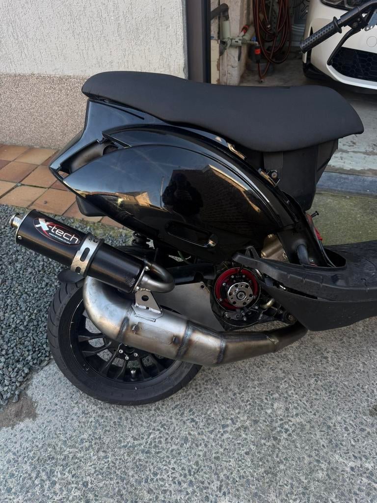 180cc pm uitaat, Motos, Enlèvement